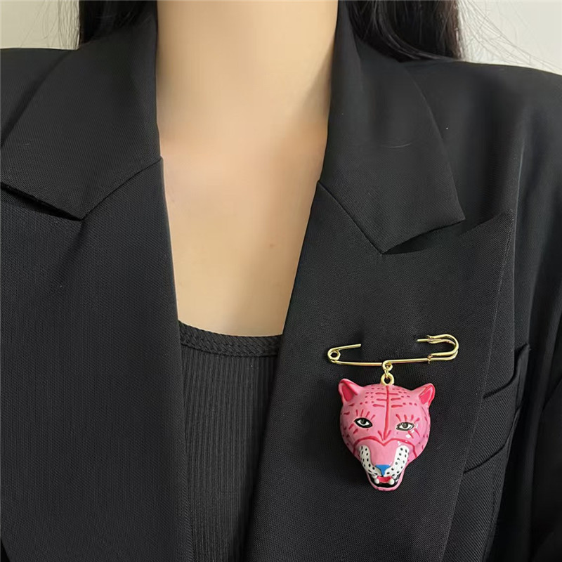 Elegant Enamel Tiger Brooch Pi - Women'S Formal Wear Accessories incelemesi ve fiyatı