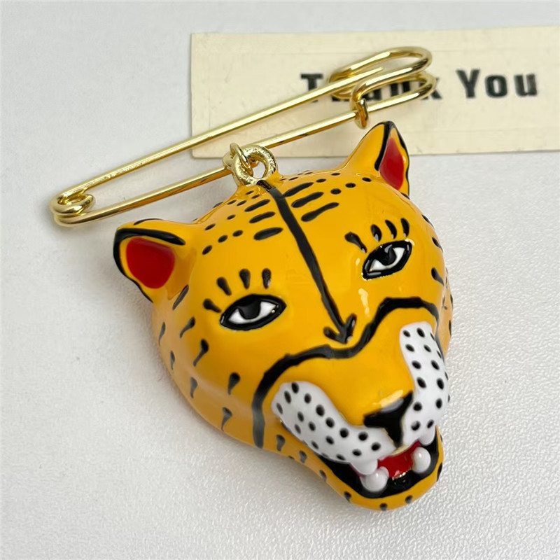 Elegant Enamel Tiger Brooch Pi - Women'S Formal Wear Accessories incelemesi ve fiyatı